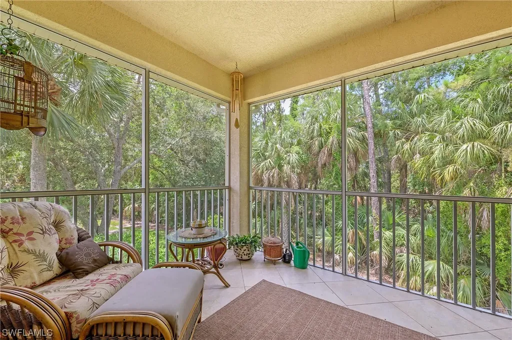 1675 Winding Oaks Way Naples FL 34109