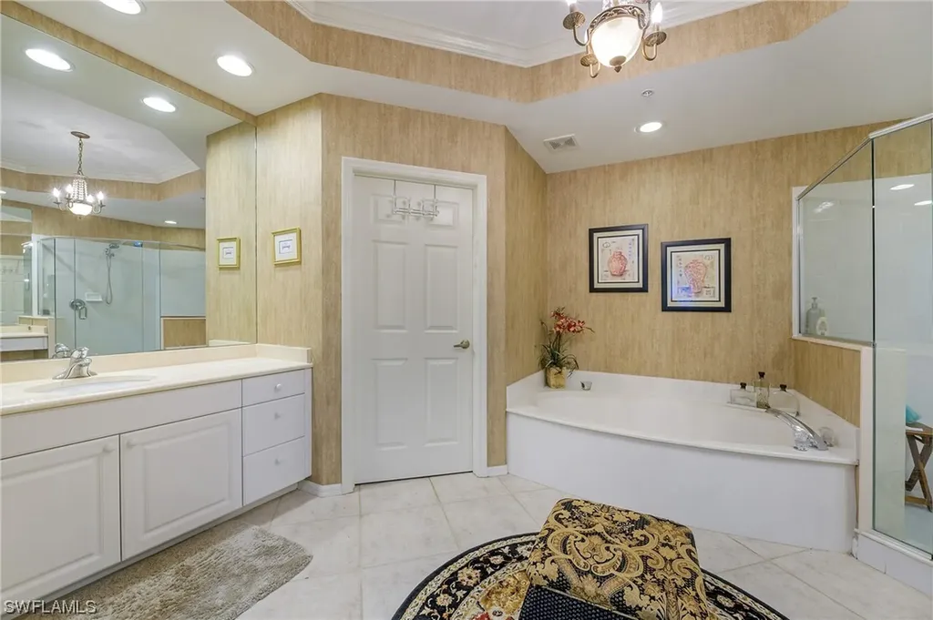 1675 Winding Oaks Way Naples FL 34109