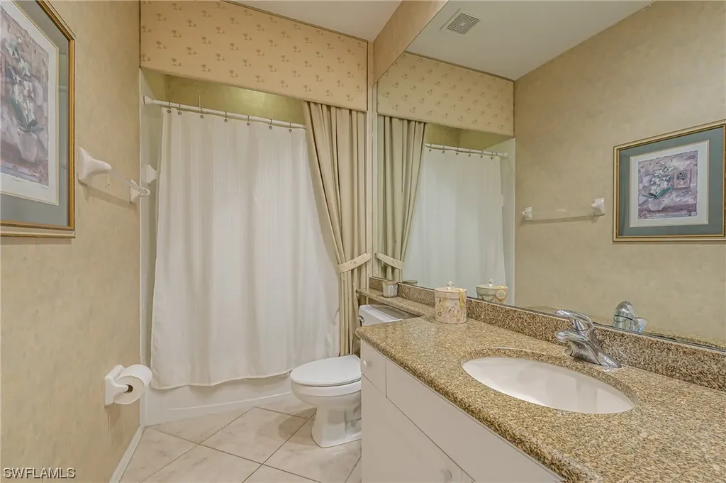 1675 Winding Oaks Way Naples FL 34109