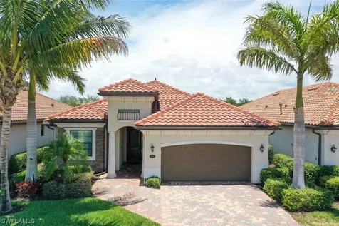 2862 Aviamar Circle Naples FL 34114