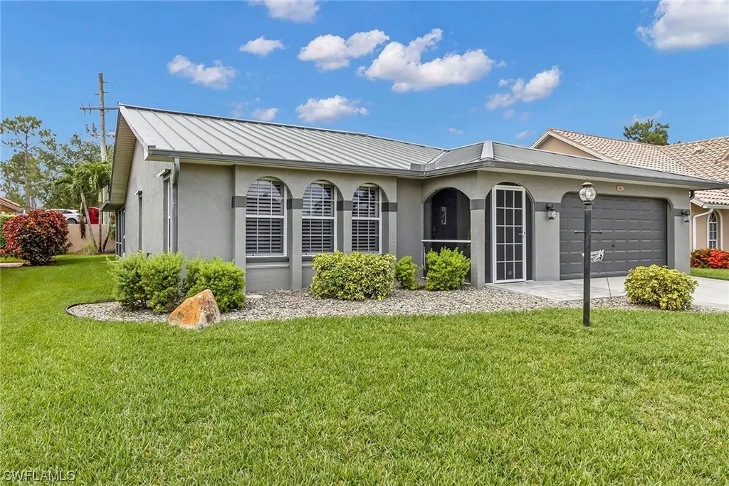 5862 Westbourgh Court Naples FL 34112