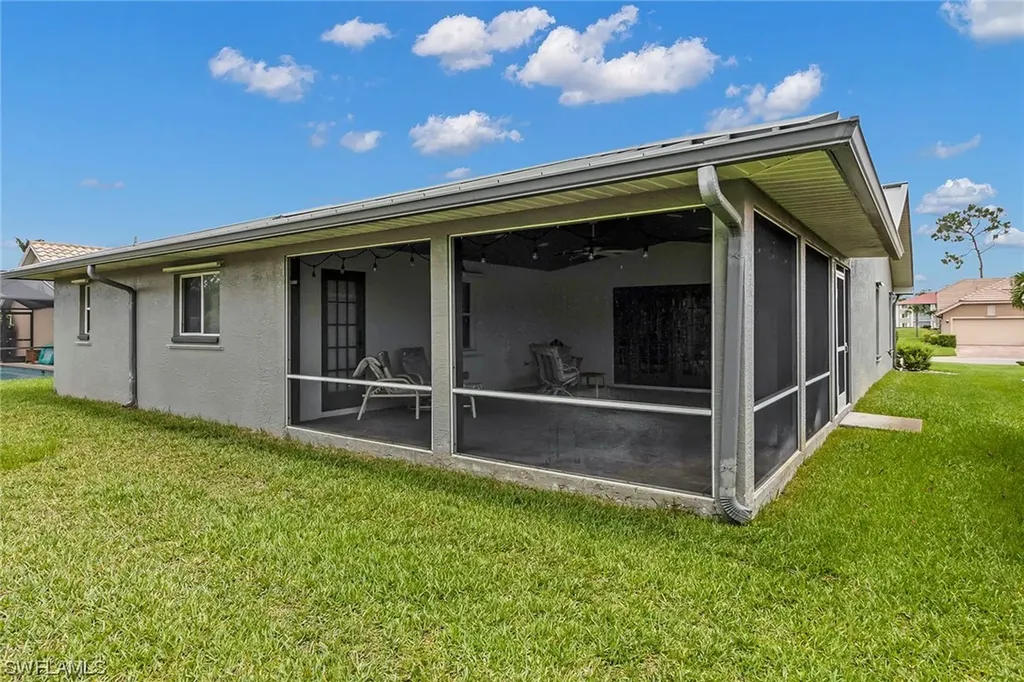 5862 Westbourgh Court Naples FL 34112