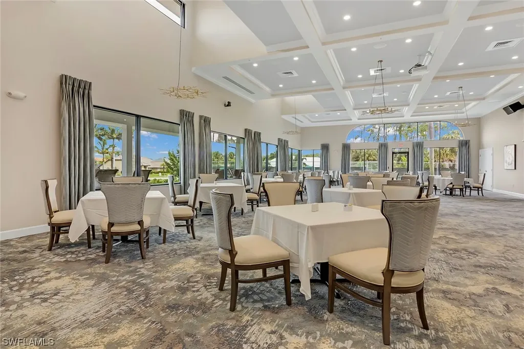 5862 Westbourgh Court Naples FL 34112