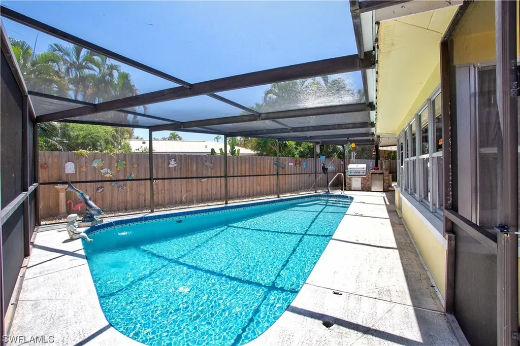 3483 Corana Way Naples FL 34105
