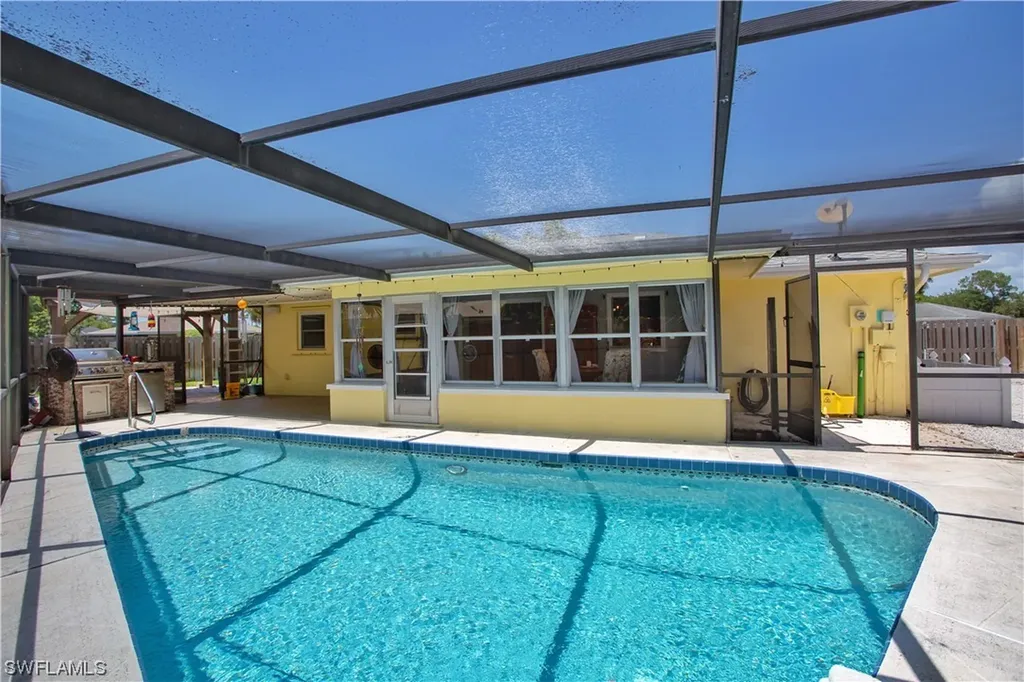 3483 Corana Way Naples FL 34105
