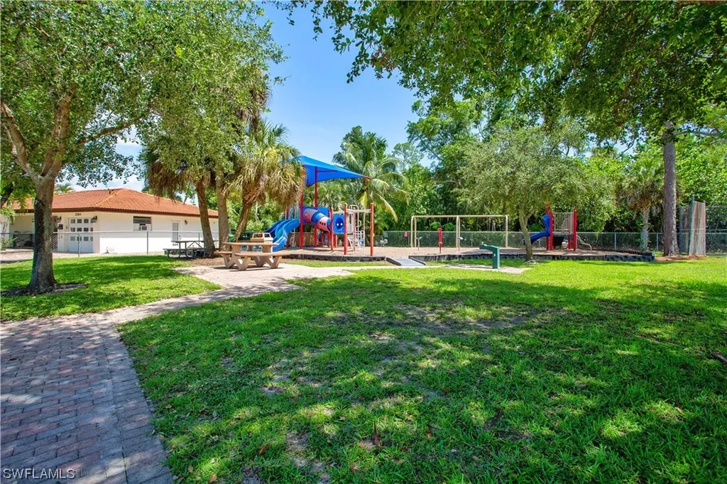 3483 Corana Way Naples FL 34105