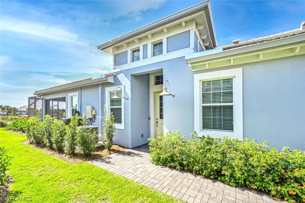 5894 Haiti Drive Naples FL 34113