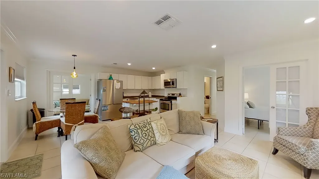 758 93rd Avenue N Naples FL 34108