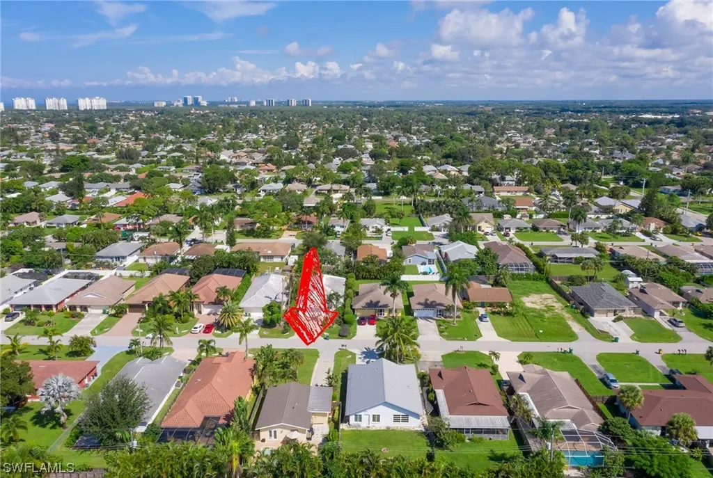 758 93rd Avenue N Naples FL 34108