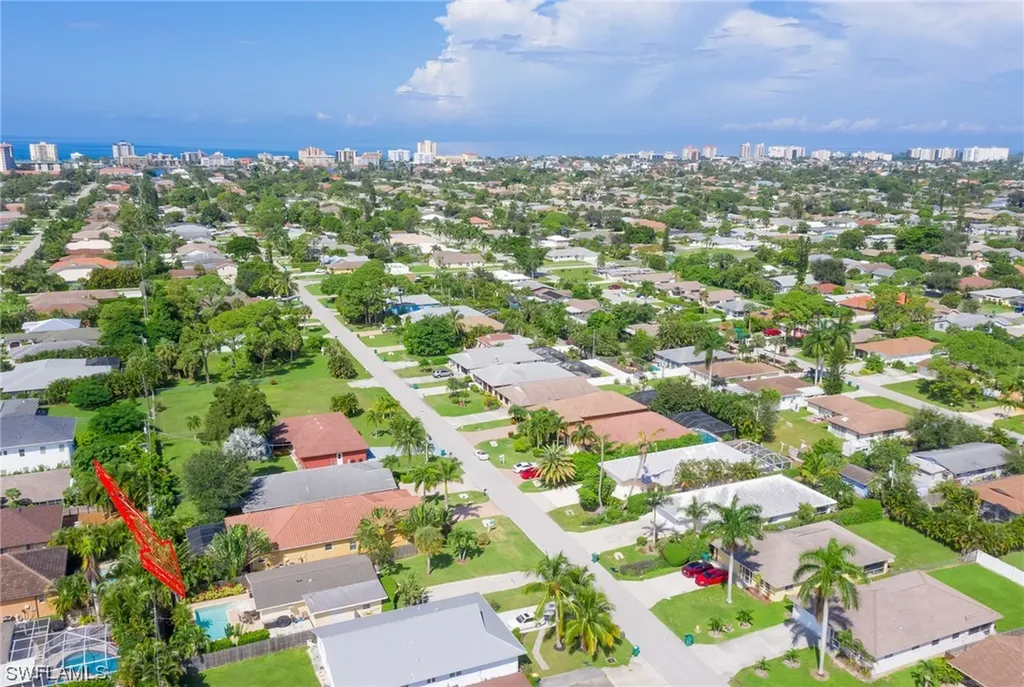 758 93rd Avenue N Naples FL 34108