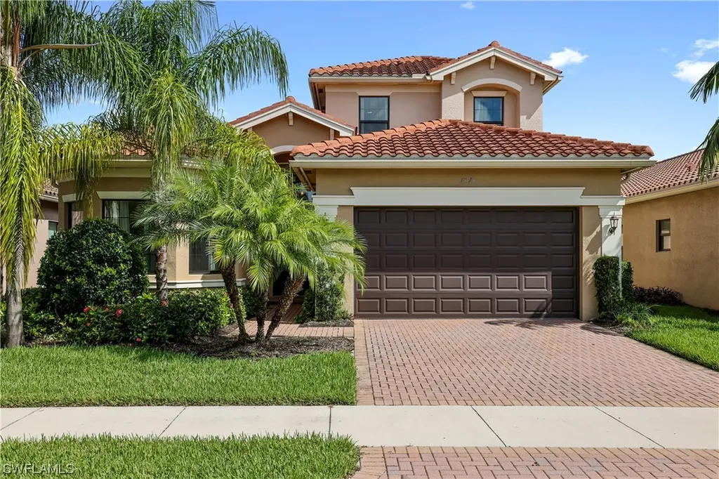 13715 Luna Drive Naples FL 34109