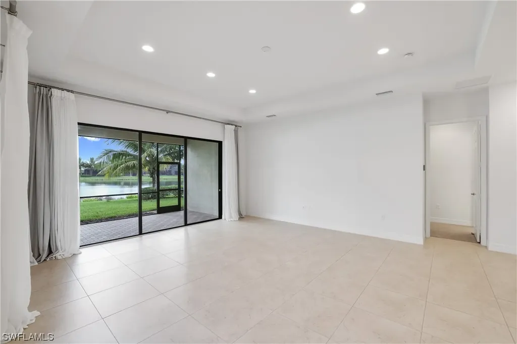 13715 Luna Drive Naples FL 34109