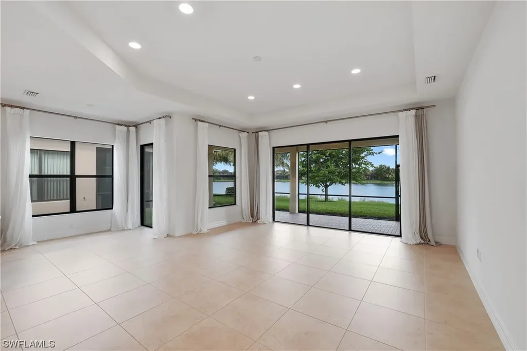 13715 Luna Drive Naples FL 34109