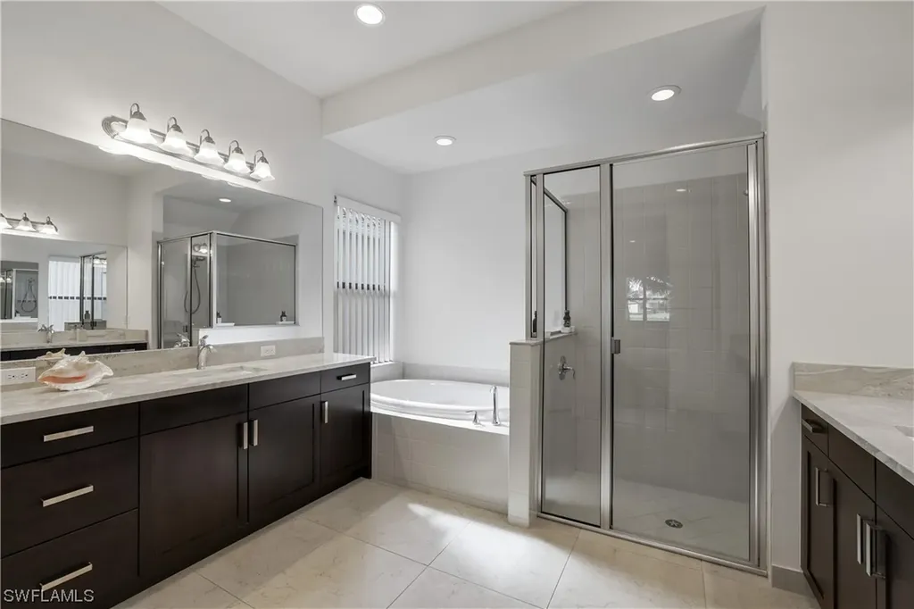 13715 Luna Drive Naples FL 34109