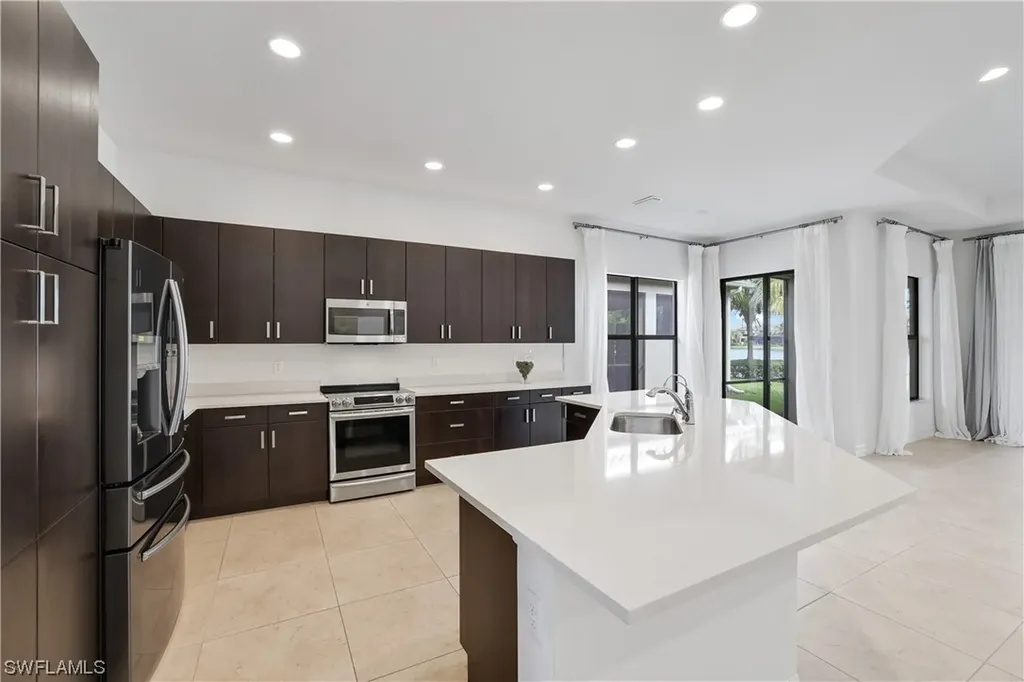 13715 Luna Drive Naples FL 34109