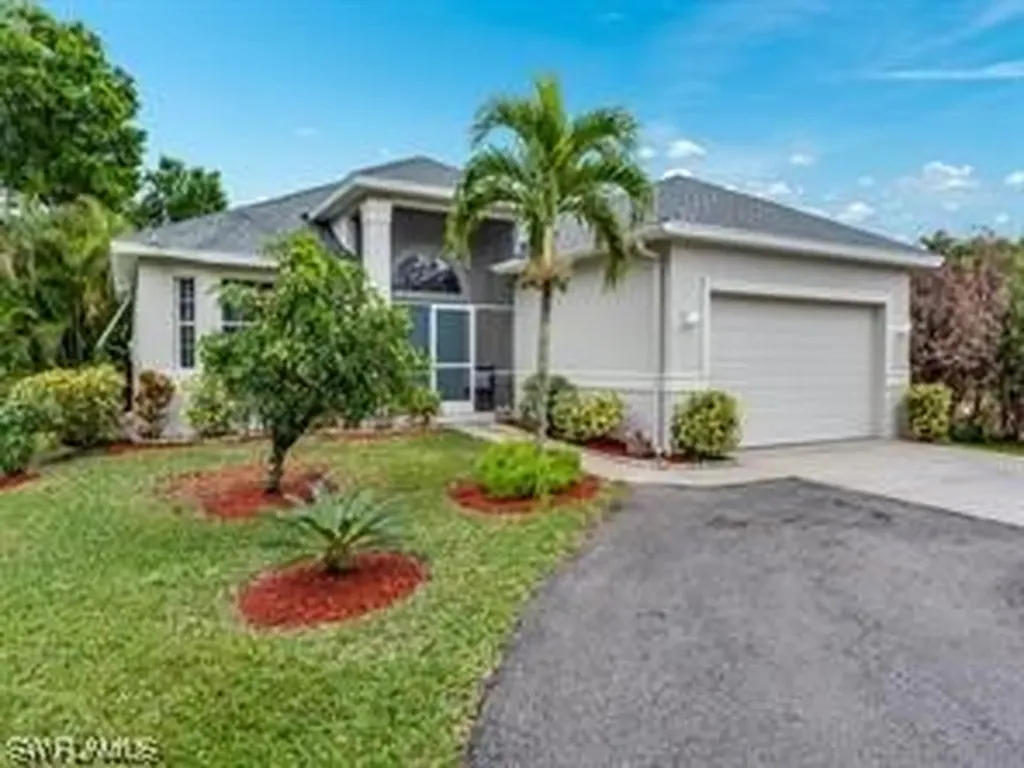 2870 70th Street SW Naples FL 34105