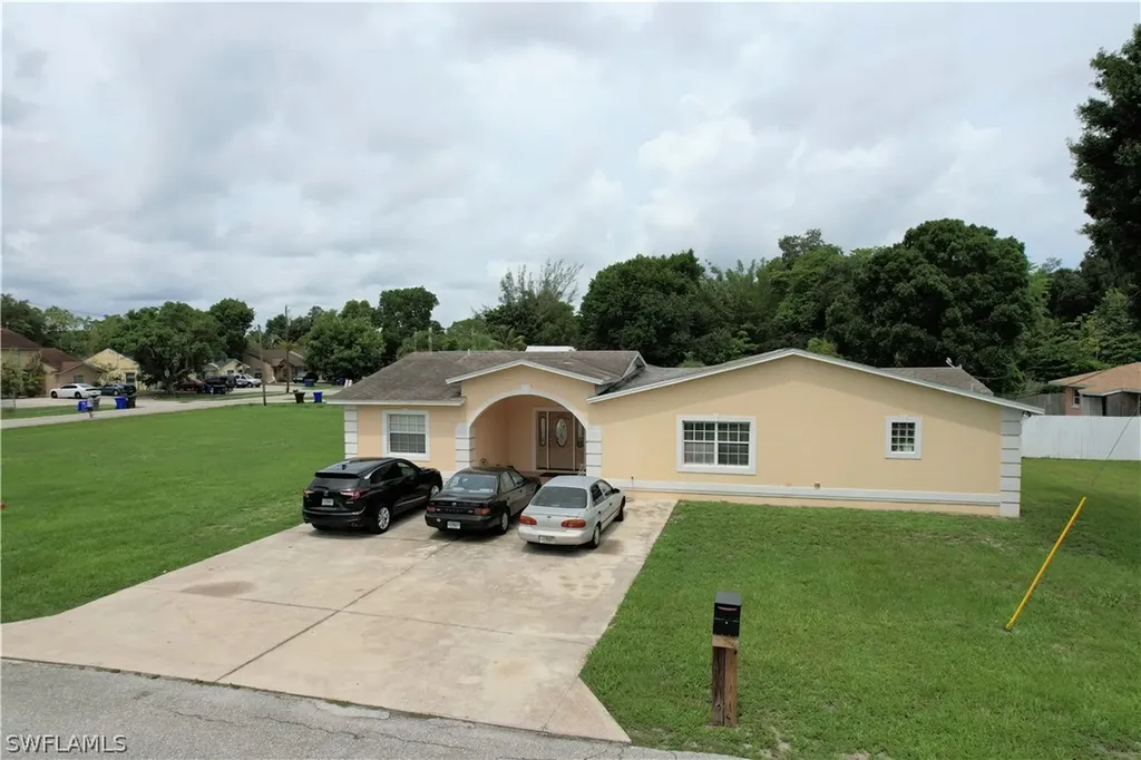 924 Alderman Street Fort Myers FL 33916