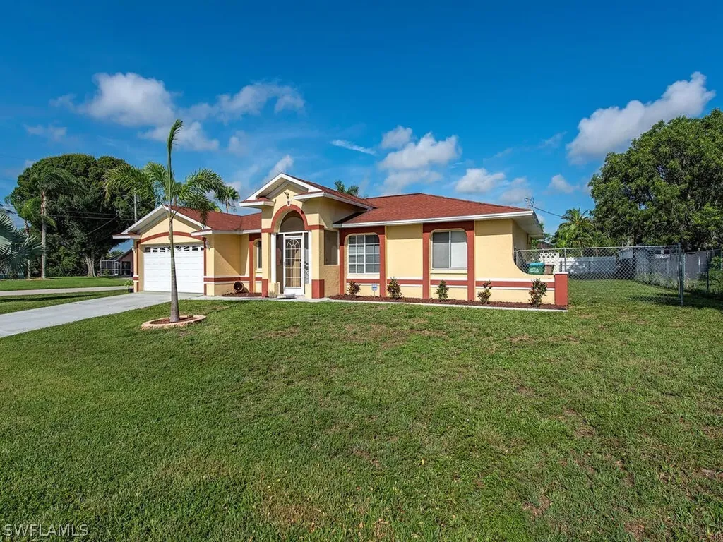 3434 SW 6th Place Cape Coral FL 33914