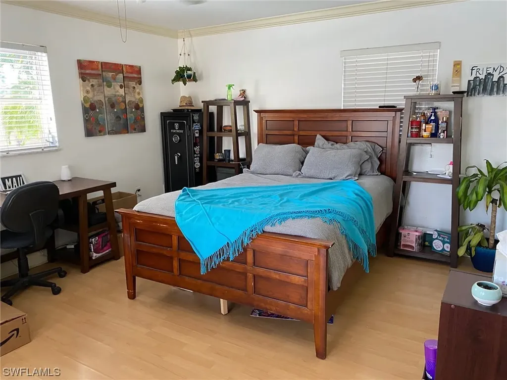 824 98th Avenue N Naples FL 34108