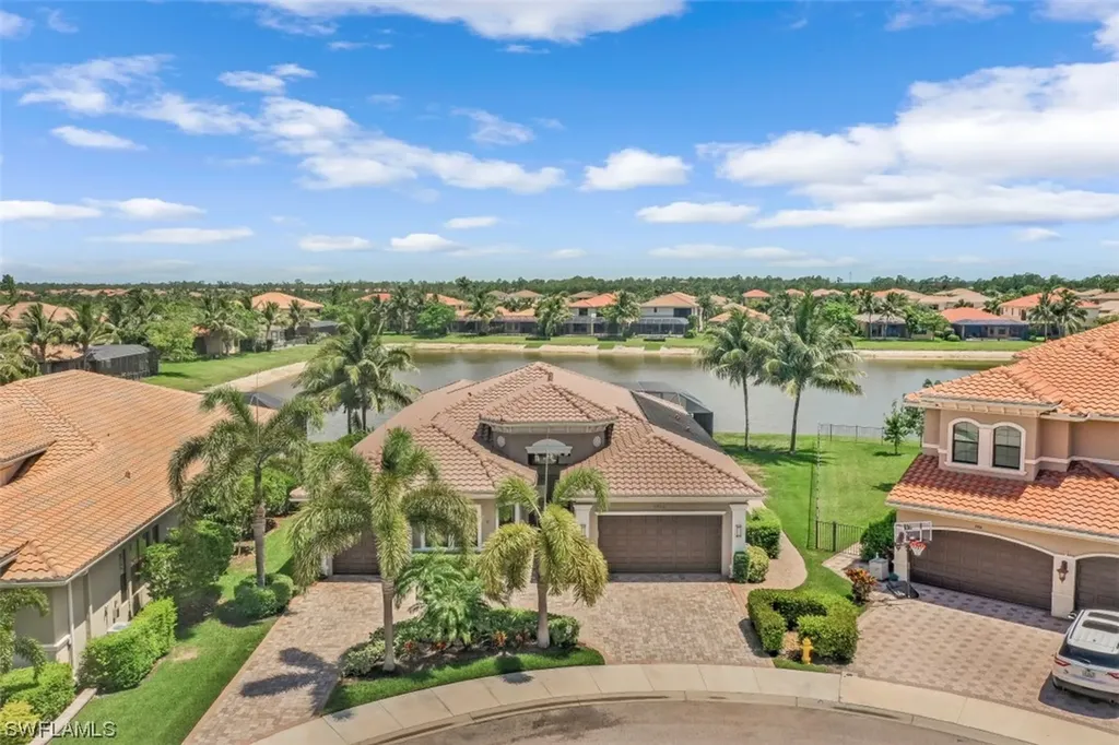 3910 Glacier Court Naples FL 34119