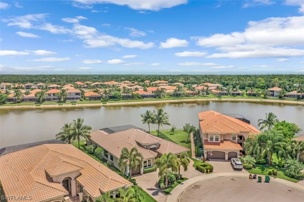 3910 Glacier Court Naples FL 34119