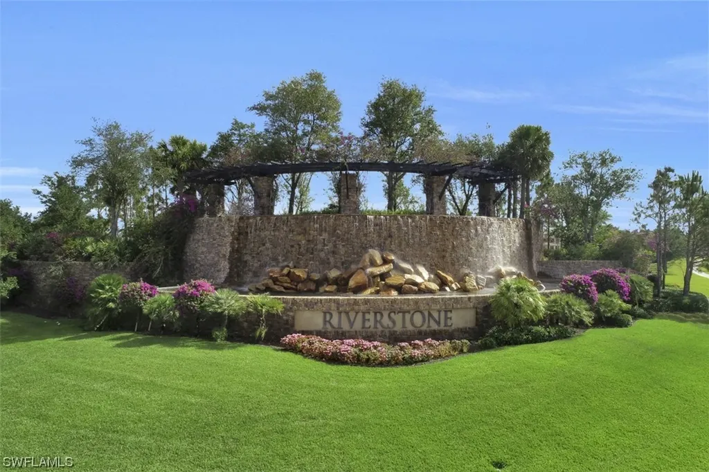 3910 Glacier Court Naples FL 34119