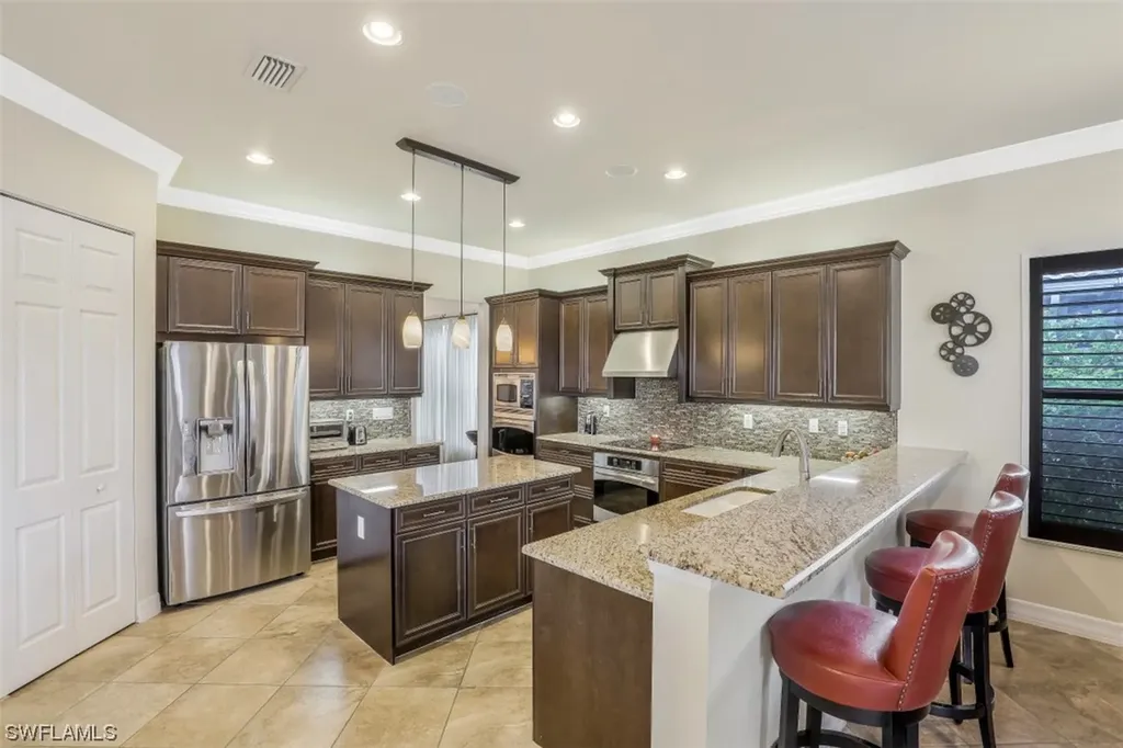 3910 Glacier Court Naples FL 34119
