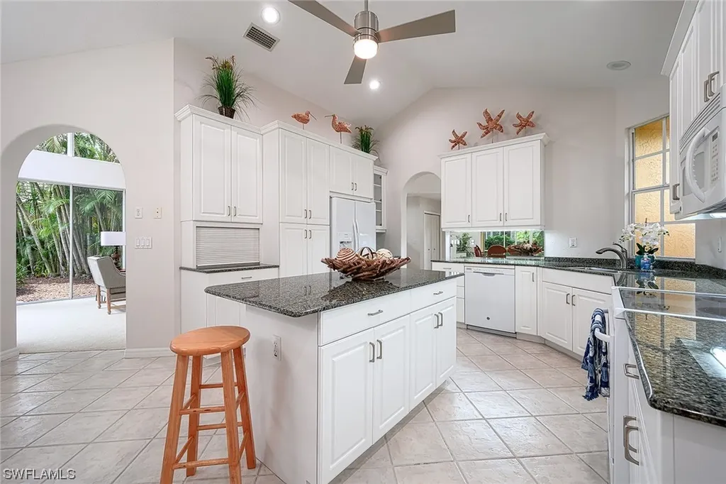 188 Vista Lane Naples FL 34119