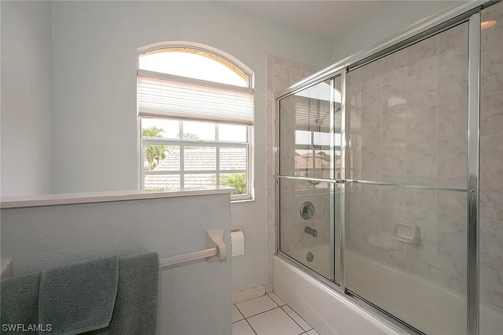 188 Vista Lane Naples FL 34119