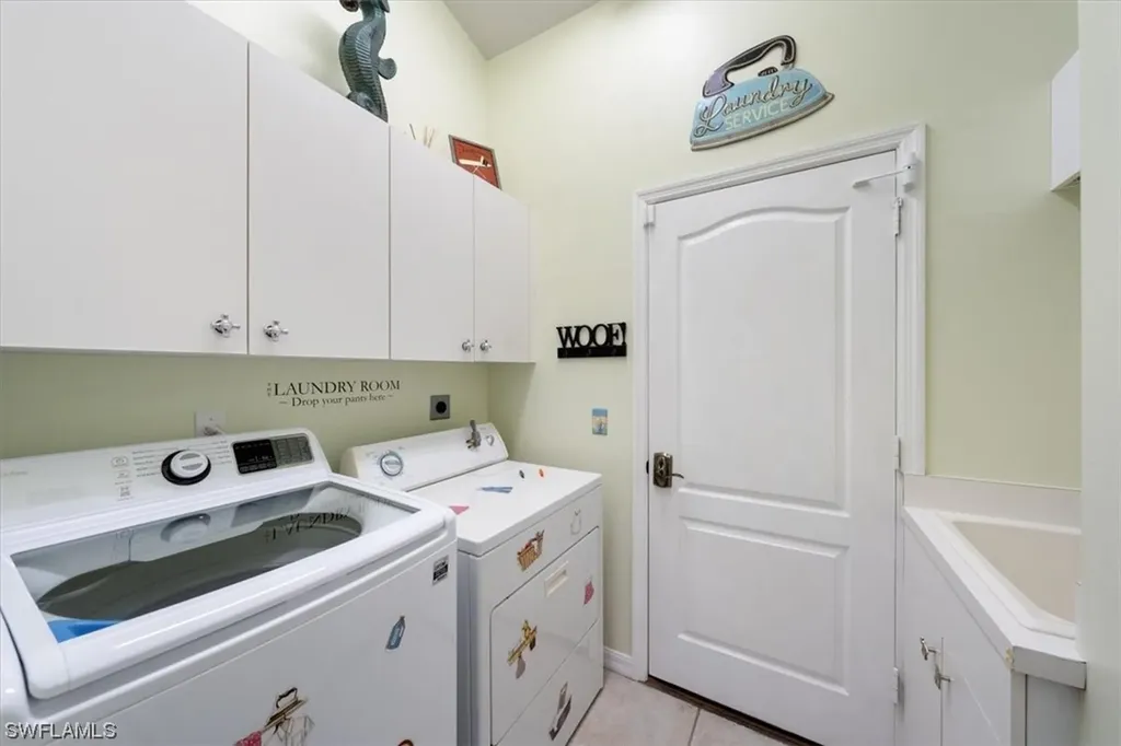 576 Somerset Court Marco Island FL 34145