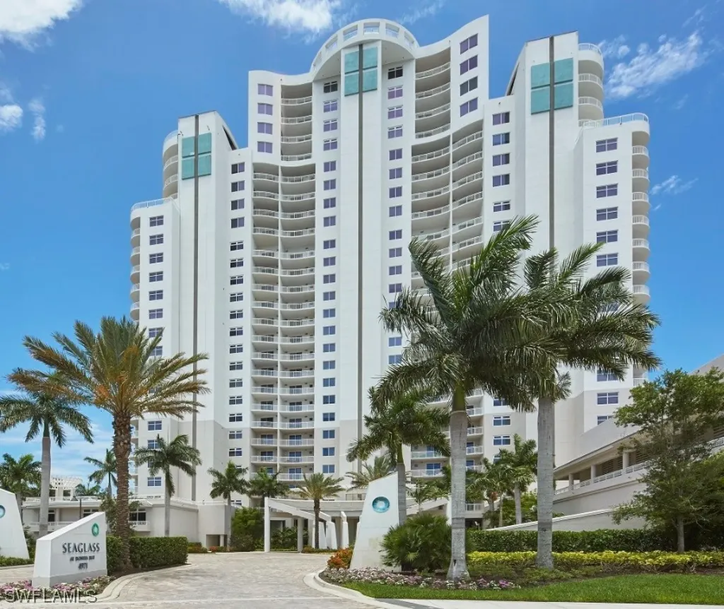Bonita Springs FL, 4971 Bonita Bay Boulevard, Unit 301