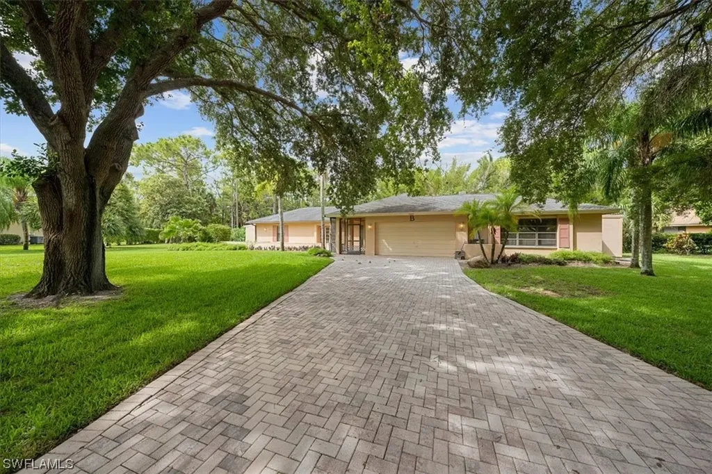 1800 Silver Sands Avenue Naples FL 34109