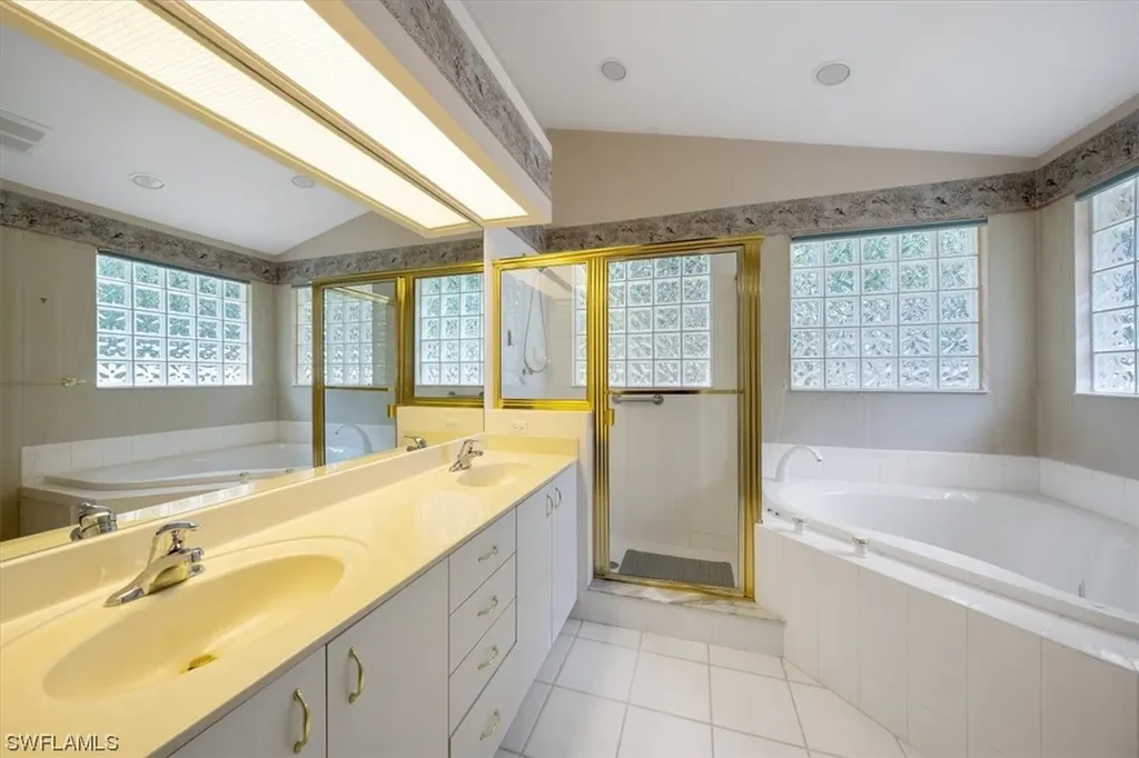 1800 Silver Sands Avenue Naples FL 34109