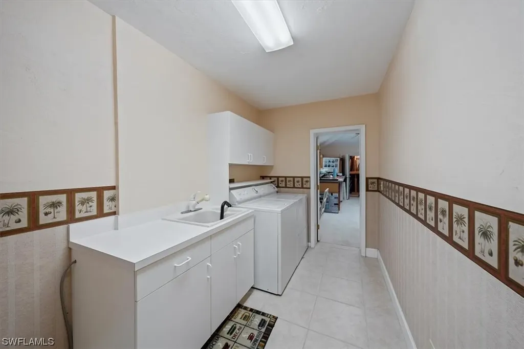 1800 Silver Sands Avenue Naples FL 34109