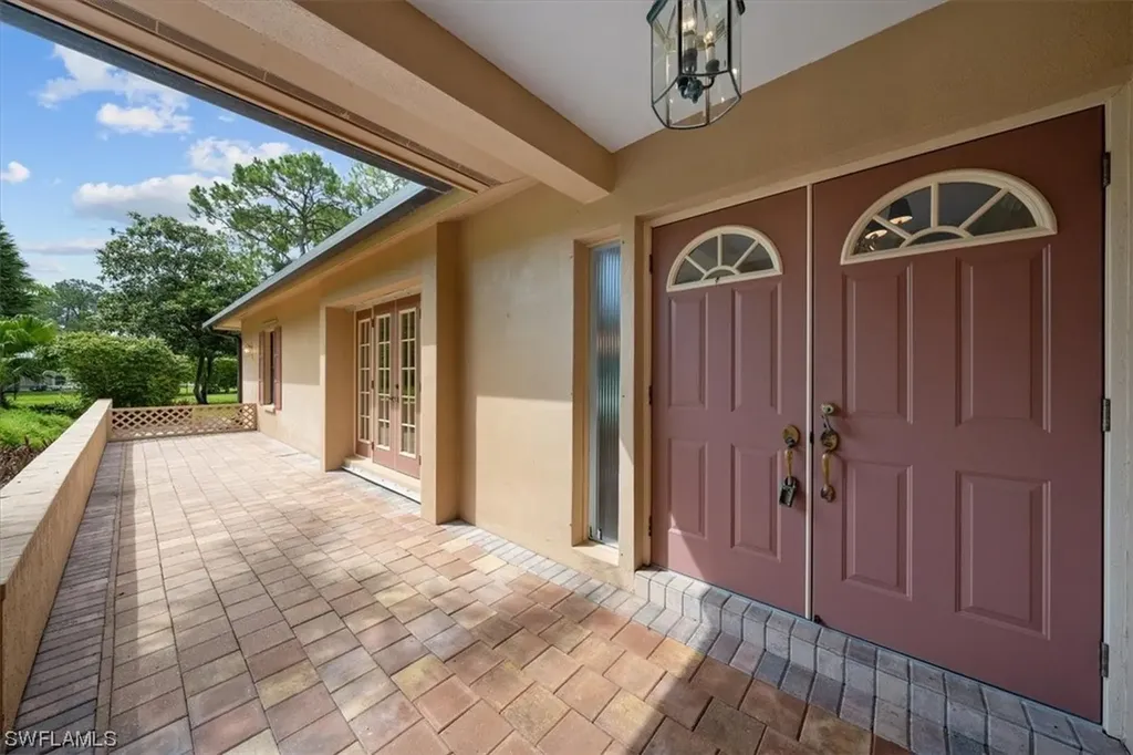 1800 Silver Sands Avenue Naples FL 34109