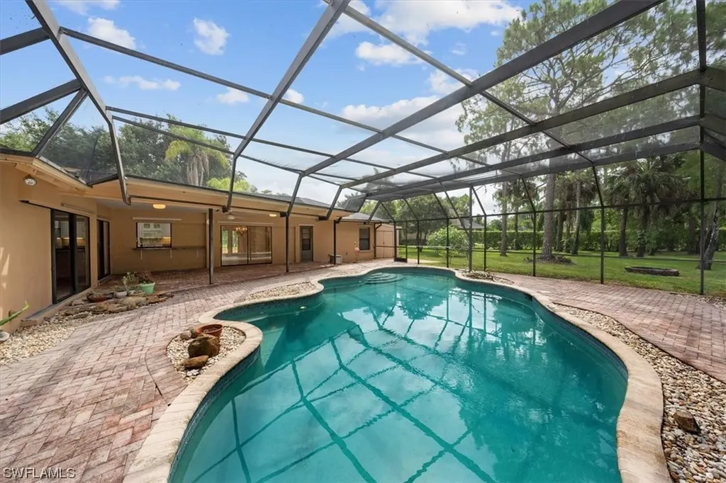 1800 Silver Sands Avenue Naples FL 34109