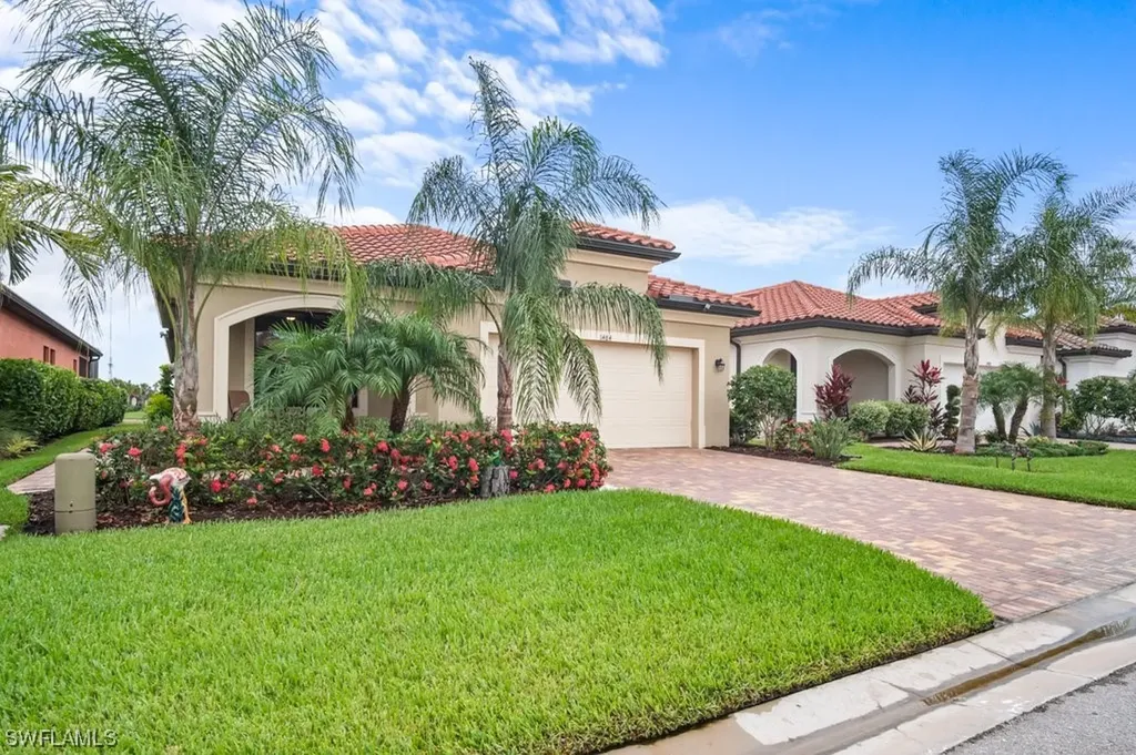 1484 Lucena Lane S Naples FL 34113