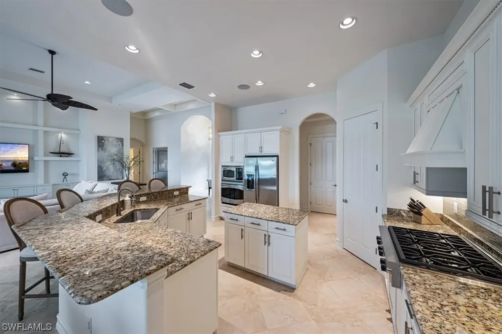6467 Emilia Court Naples FL 34113