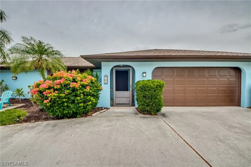 703 Wildwood Parkway Cape Coral FL 33904