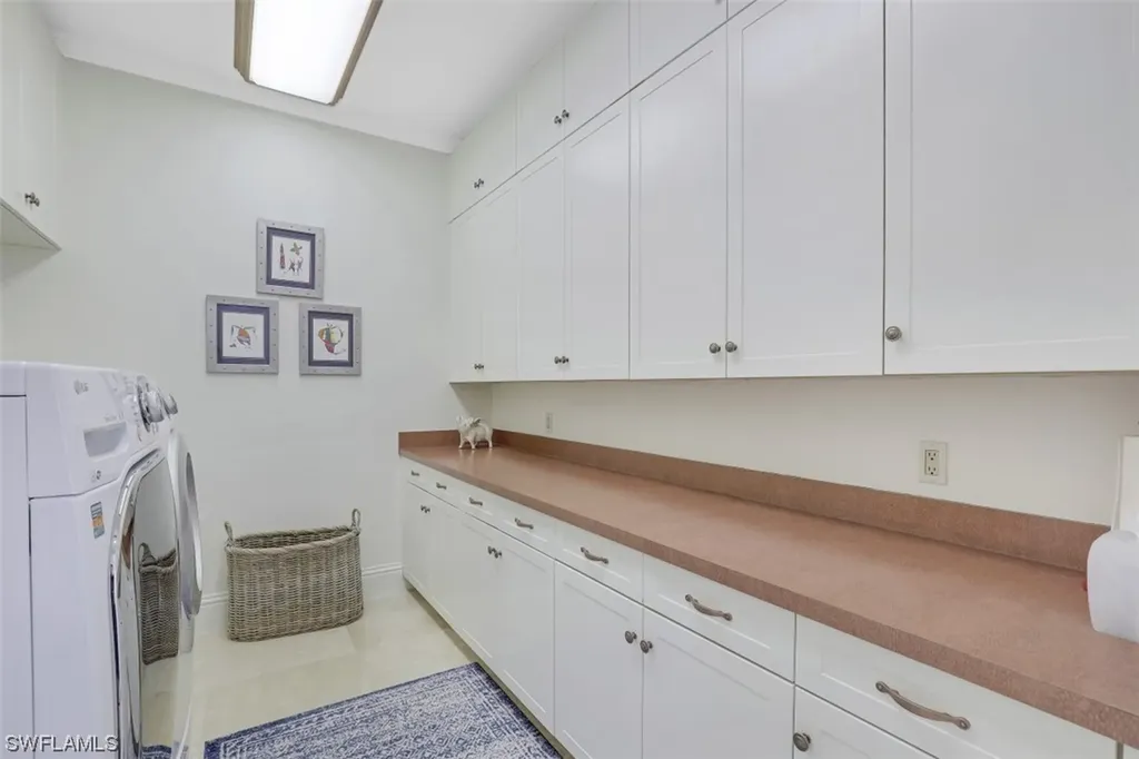 795 Brentwood Point Naples FL 34110