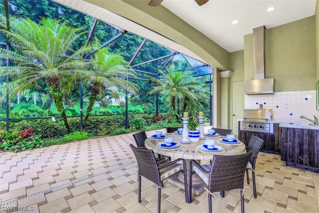 795 Brentwood Point Naples FL 34110