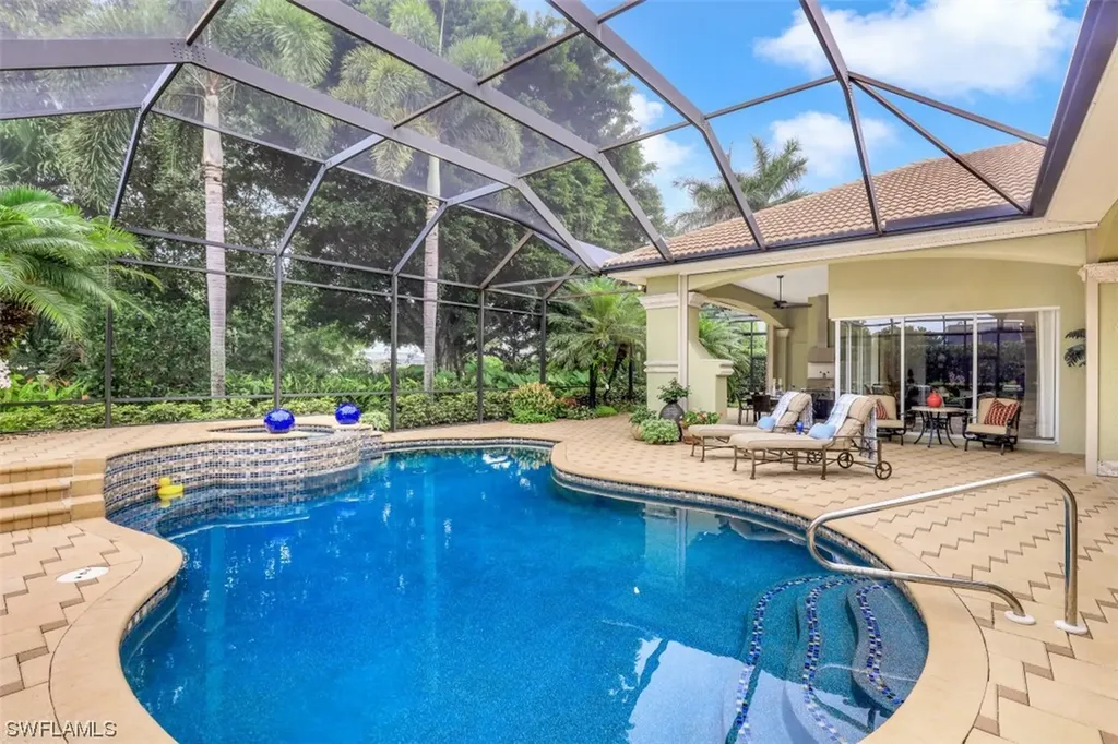 795 Brentwood Point Naples FL 34110