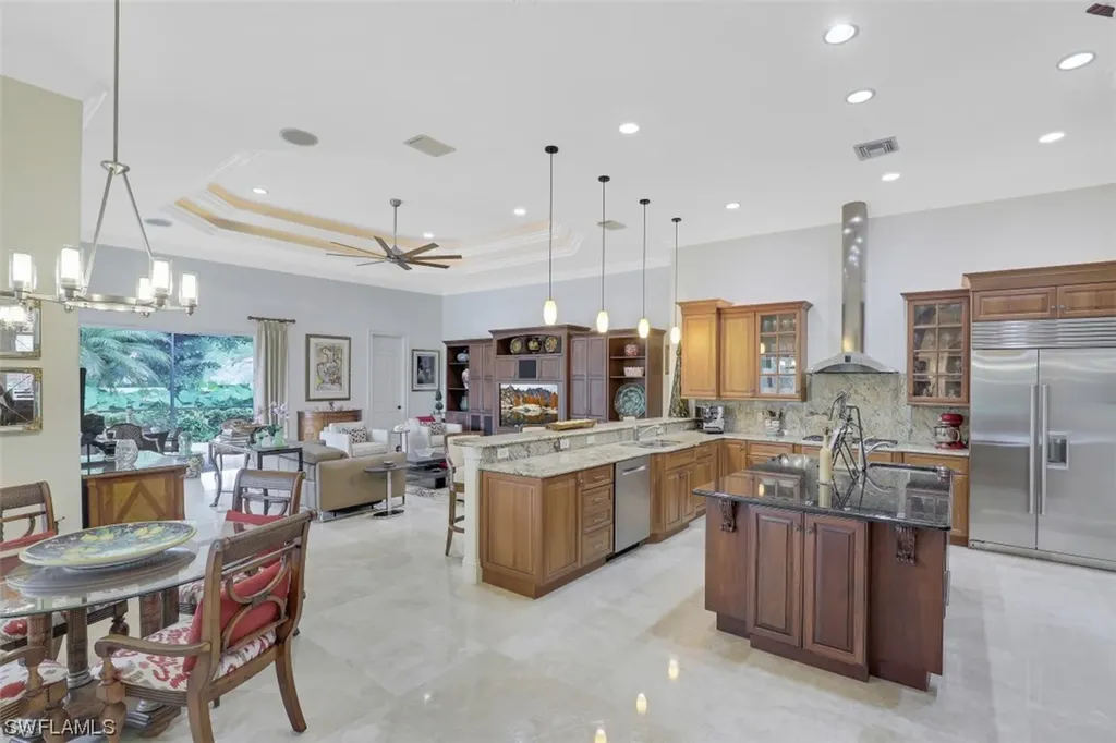 795 Brentwood Point Naples FL 34110