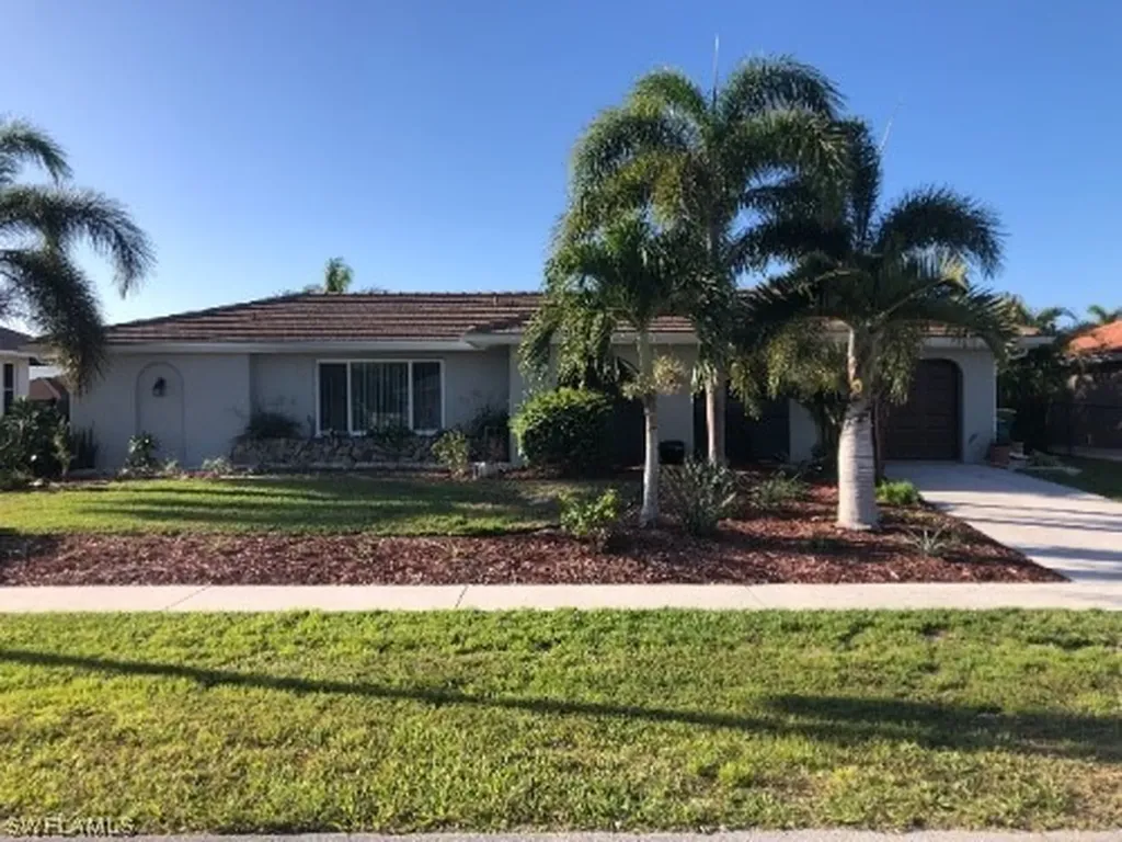1551 Honeysuckle Avenue Marco Island FL 34145