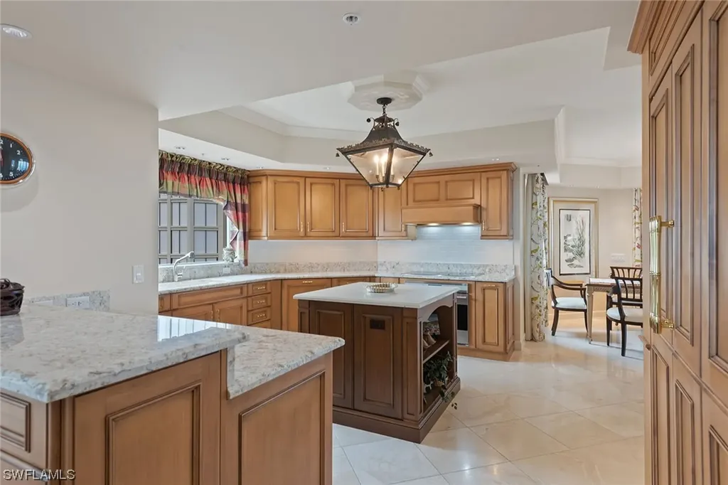 8231 Bay Colony Drive Naples FL 34108