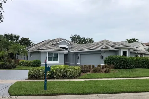 4981 Kensington High Street Naples FL 34105