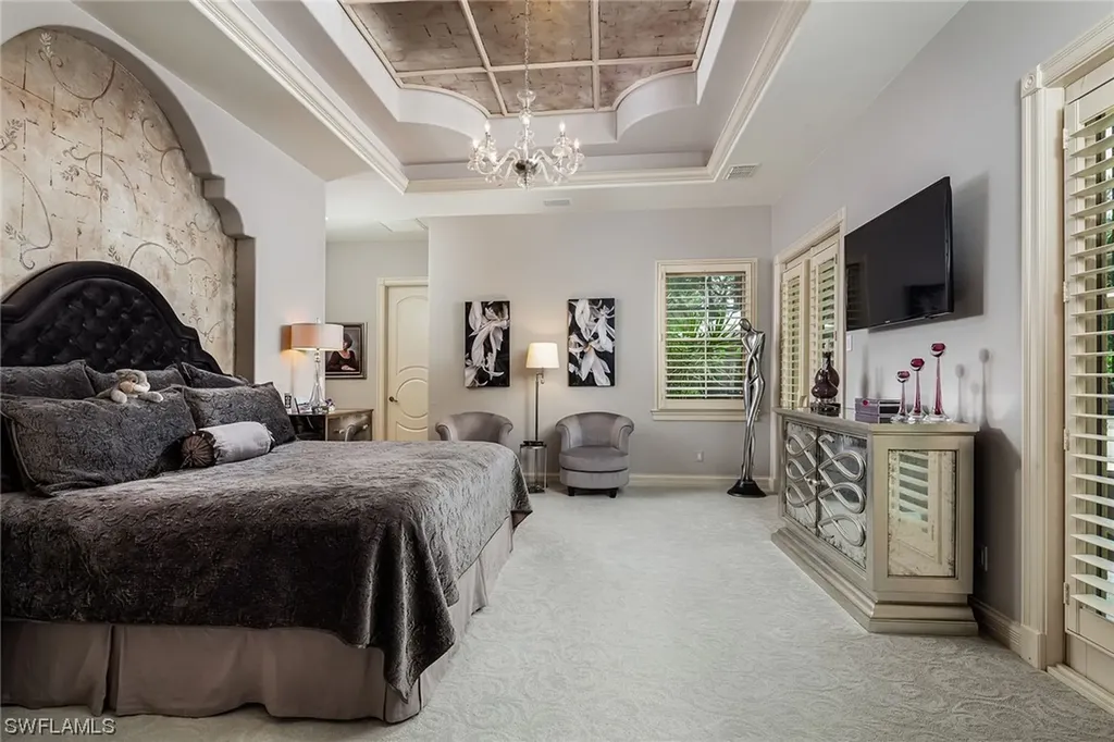 2702 Medallist Lane Naples FL 34109
