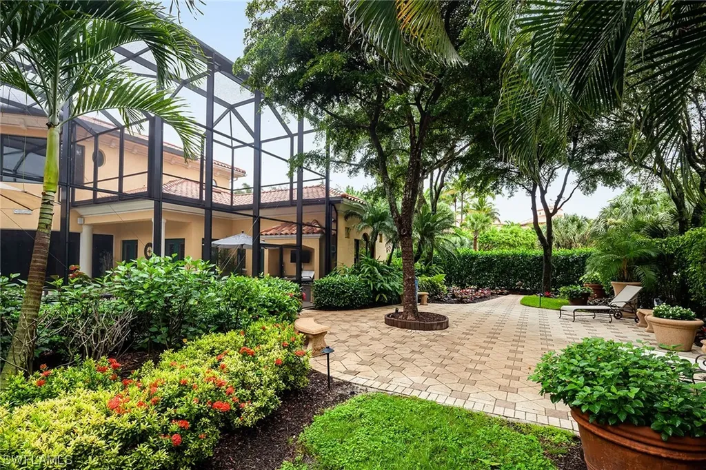 2702 Medallist Lane Naples FL 34109