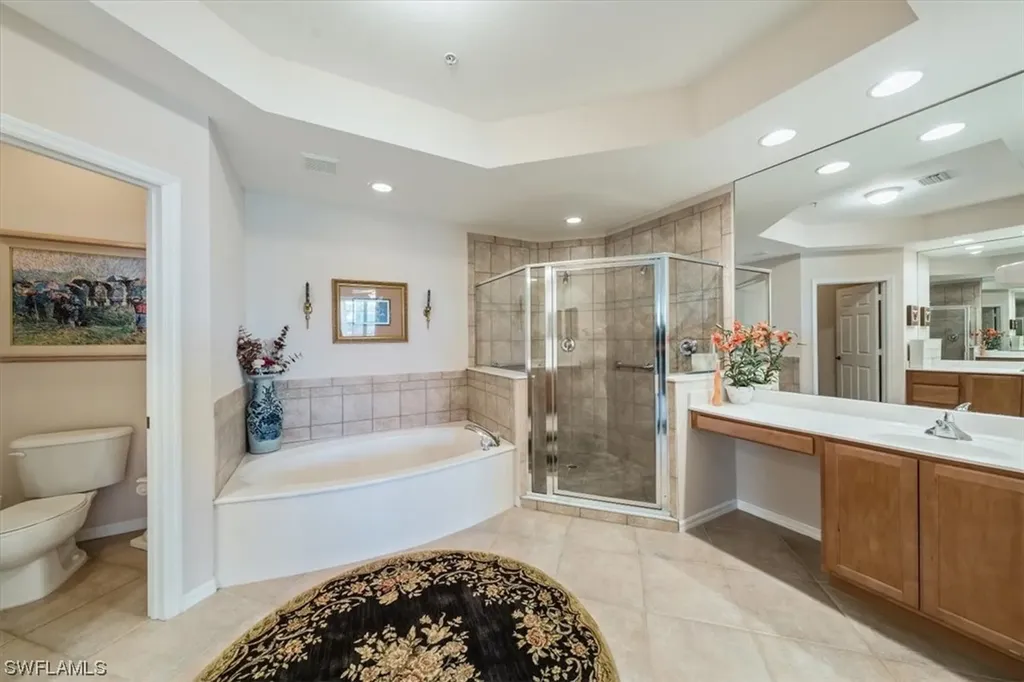 1600 Winding Oaks Way Naples FL 34109
