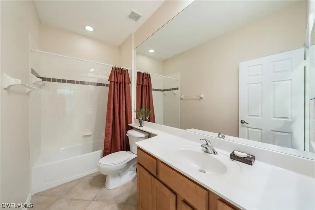 1600 Winding Oaks Way Naples FL 34109